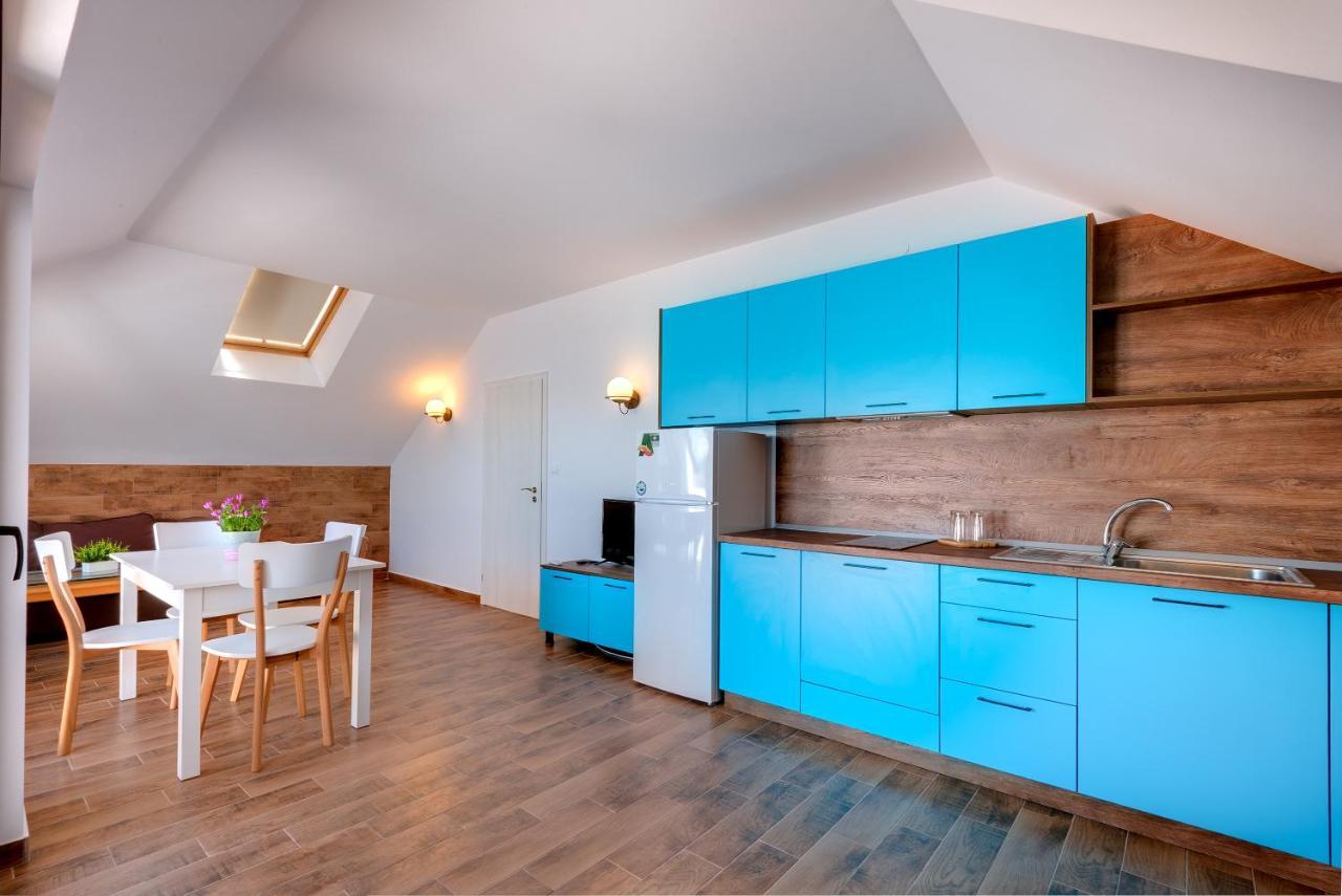 Panorama Blue Family Hotel And Free Parking Nesebar Bagian luar foto