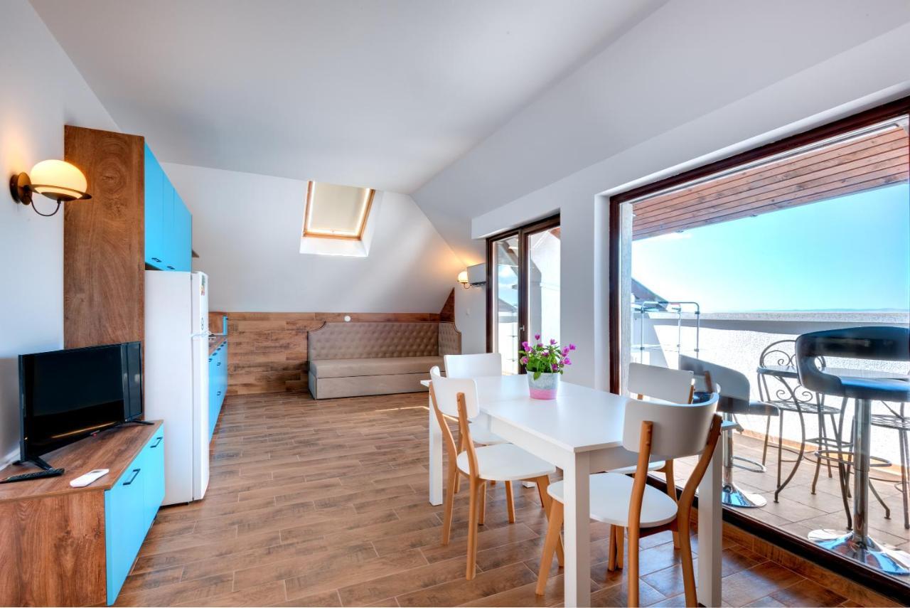 Panorama Blue Family Hotel And Free Parking Nesebar Bagian luar foto